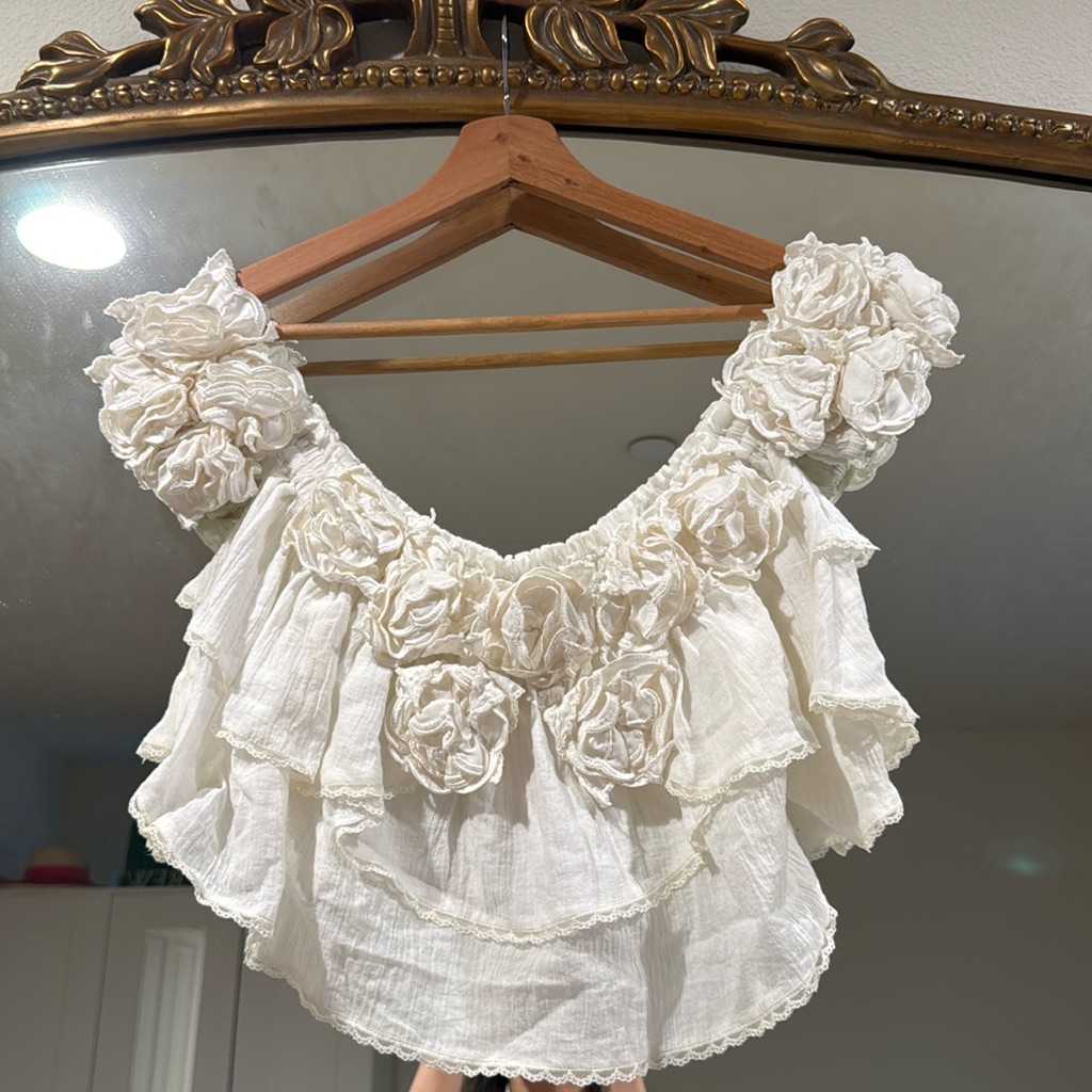 Fillyboo Floral Rose Trim Ivory White Over Shoulder Crop Top Size Xs New